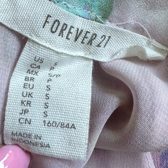 Forever 21 Floral Halterneck Dress - Size Small - Picture 2 of 7